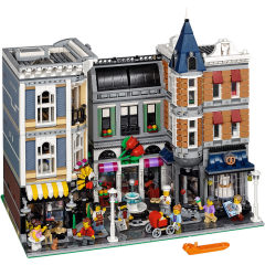 Lego Creator Expert 10255 Shromáždění na náměstí
