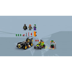 LEGO® Super Heroes 76180 Batman™ vs. Joker™: Honička v Batmobilu