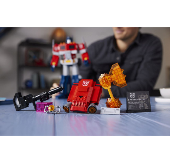 LEGO Creator Expert 10302 Optimus Prime