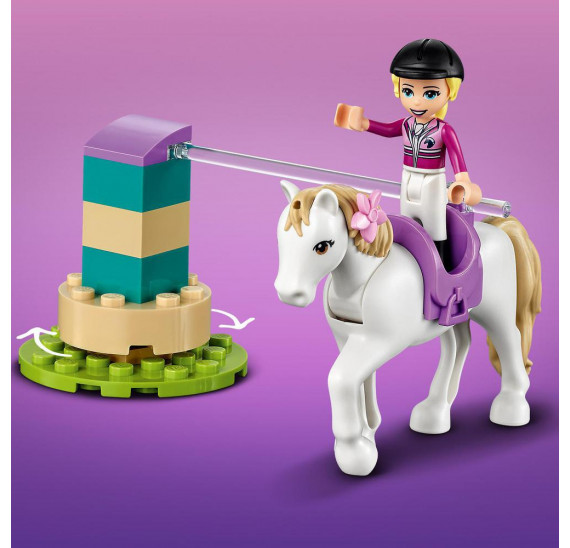 LEGO® Friends 41441 Auto s přívěsem a výcvik koníka