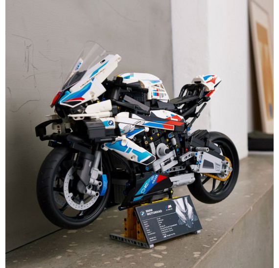 LEGO Technic 42130 BMW M 1000 RR 42130