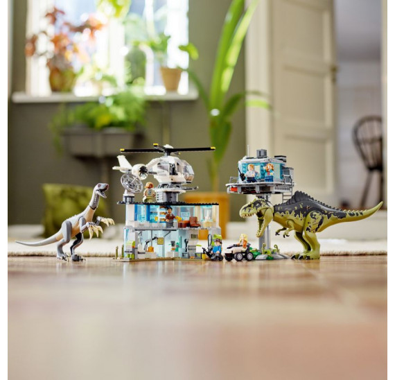 LEGO Jurassic World 76949 Útok giganotosaura a therizinosaura