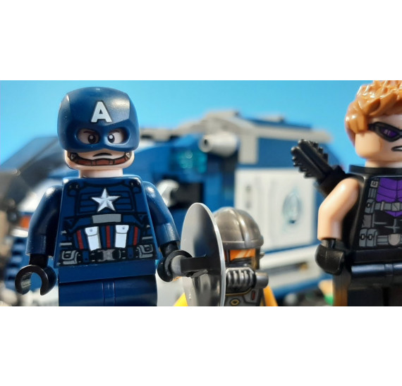 LEGO Super Heroes 76143 Avengers: Boj o náklaďák