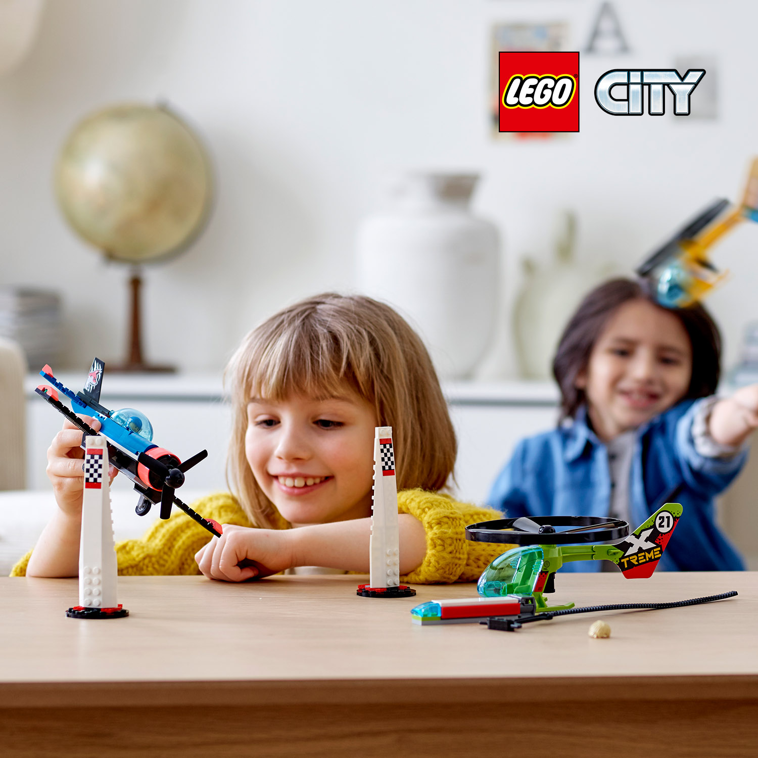 Soutěžte s létajícími LEGO® vrtulníky